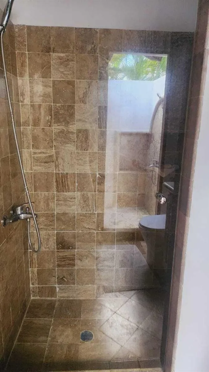 143 00 