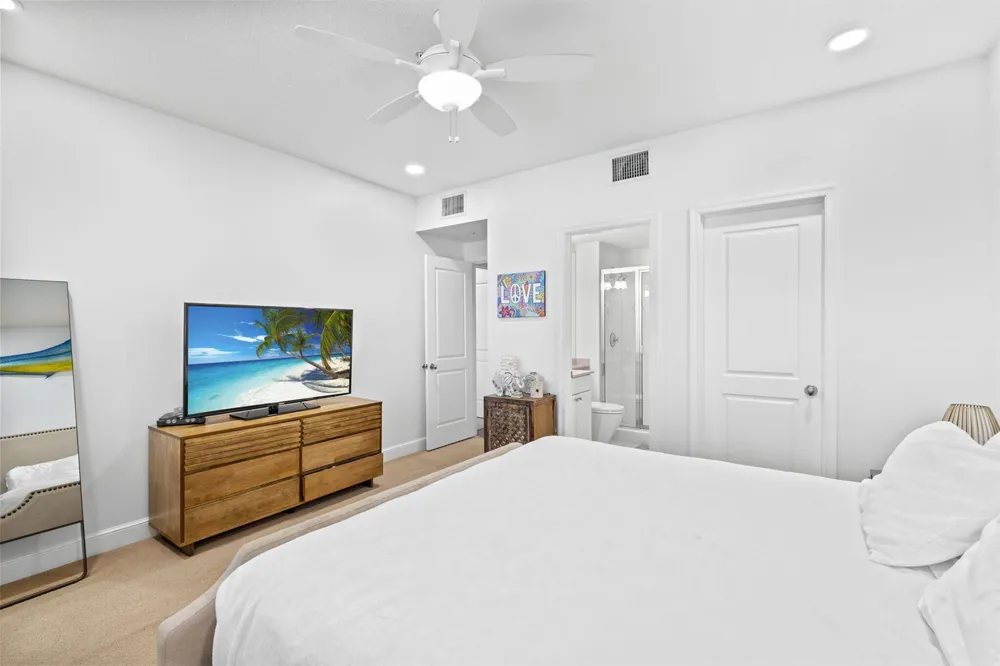 305 E Ocean Avenue #Th-7 Lantana, FL 33462