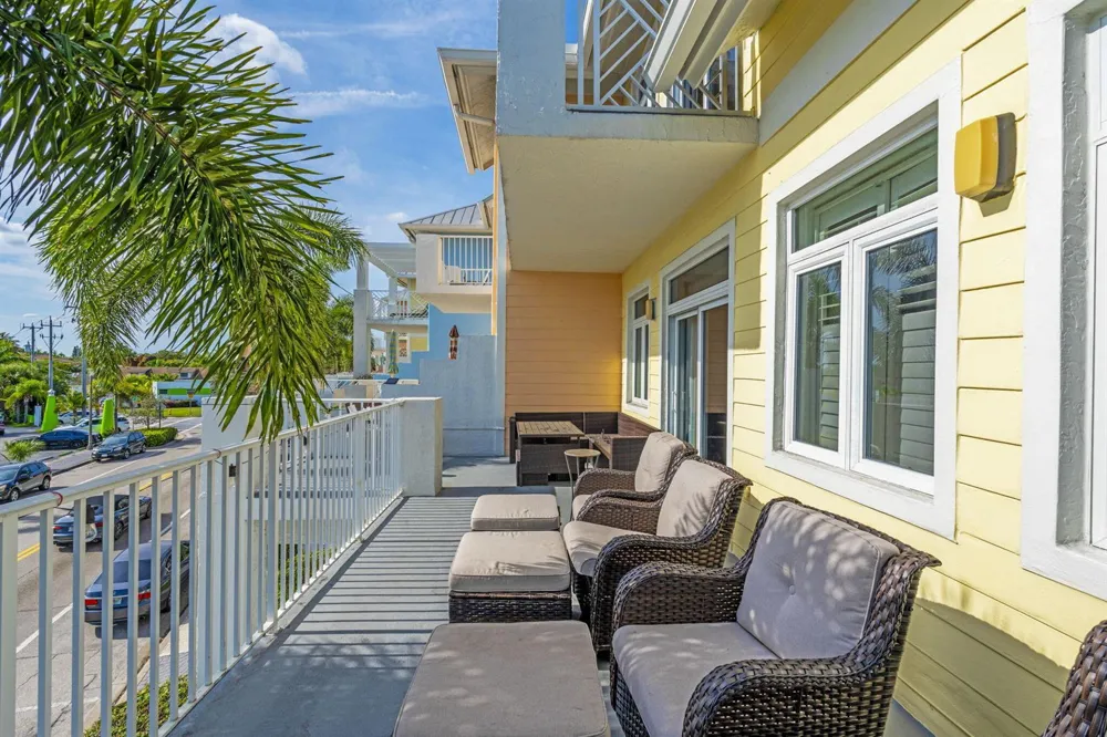 305 E Ocean Avenue #Th-7 Lantana, FL 33462