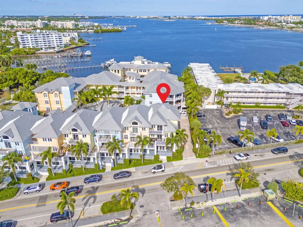 305 E Ocean Avenue #Th-7 Lantana, FL 33462