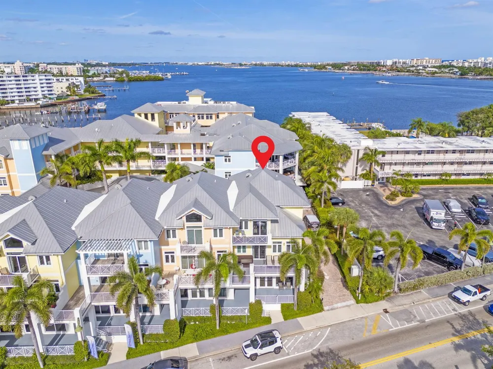 305 E Ocean Avenue #Th-7 Lantana, FL 33462