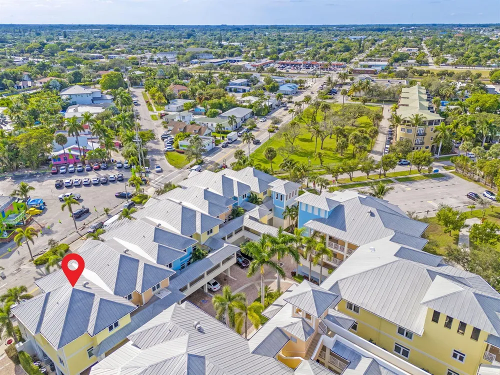 305 E Ocean Avenue #Th-7 Lantana, FL 33462