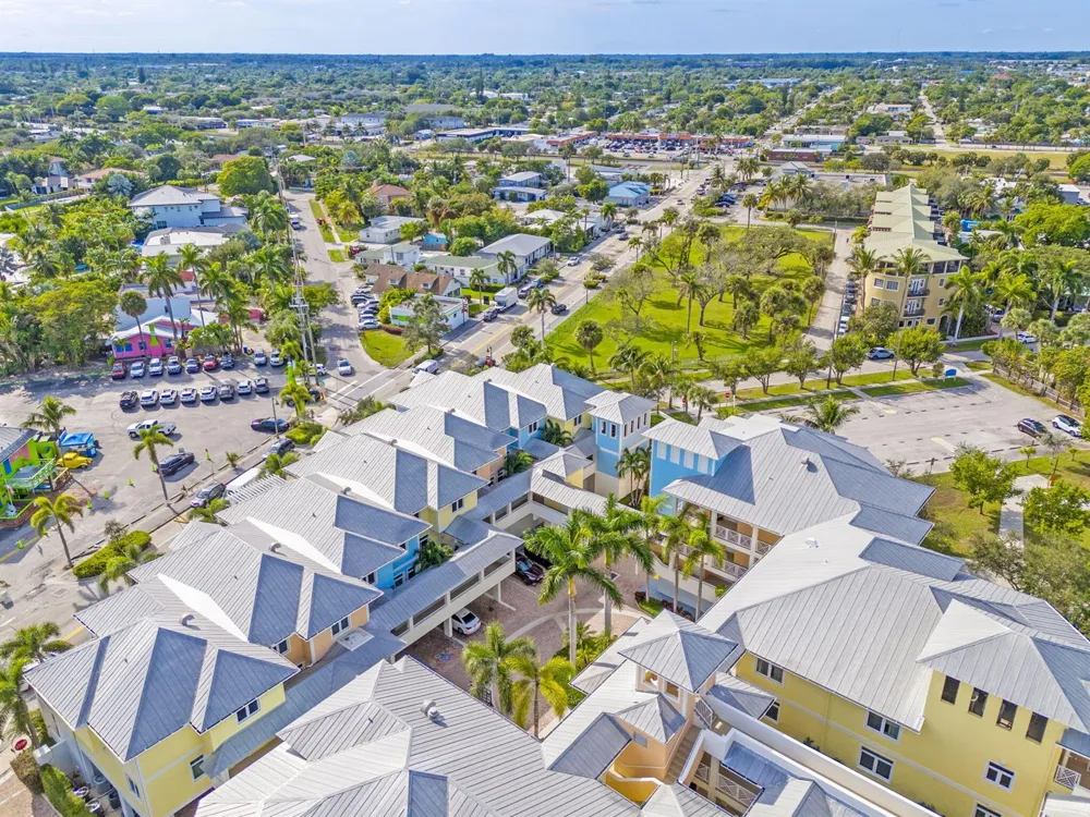 305 E Ocean Avenue #Th-7 Lantana, FL 33462