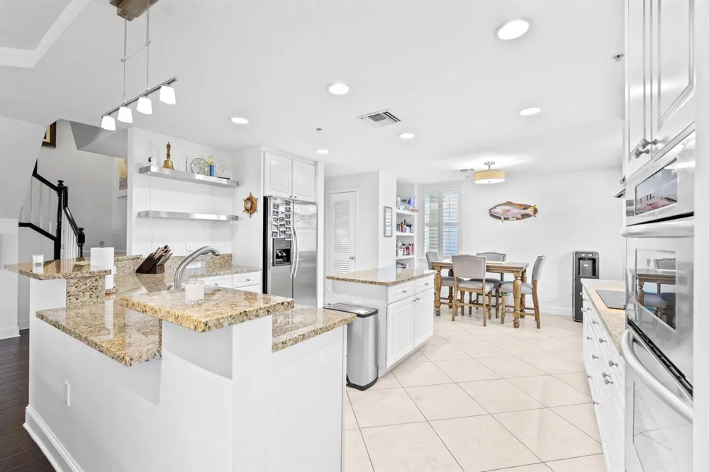 305 E Ocean Avenue #Th-7 Lantana, FL 33462