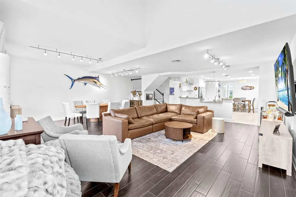 305 E Ocean Avenue #Th-7 Lantana, FL 33462