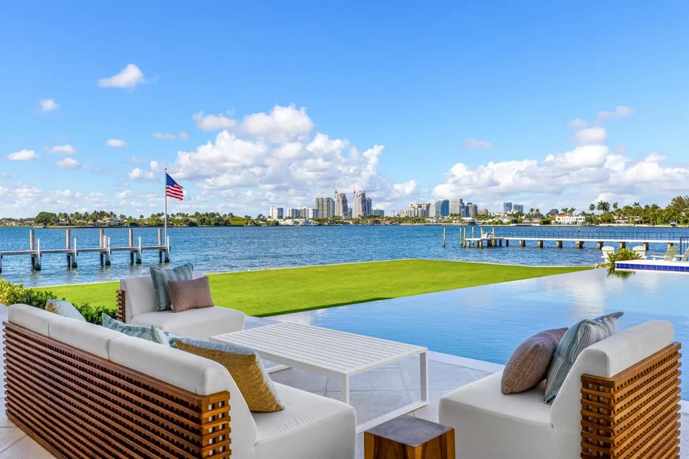 800 S County Road Palm Beach, FL 33480
