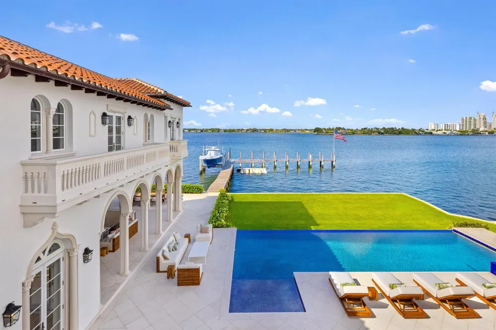 800 S County Road Palm Beach, FL 33480