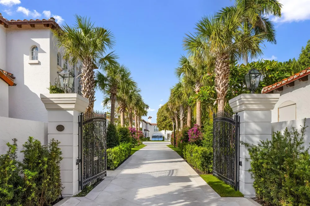 800 S County Road Palm Beach, FL 33480