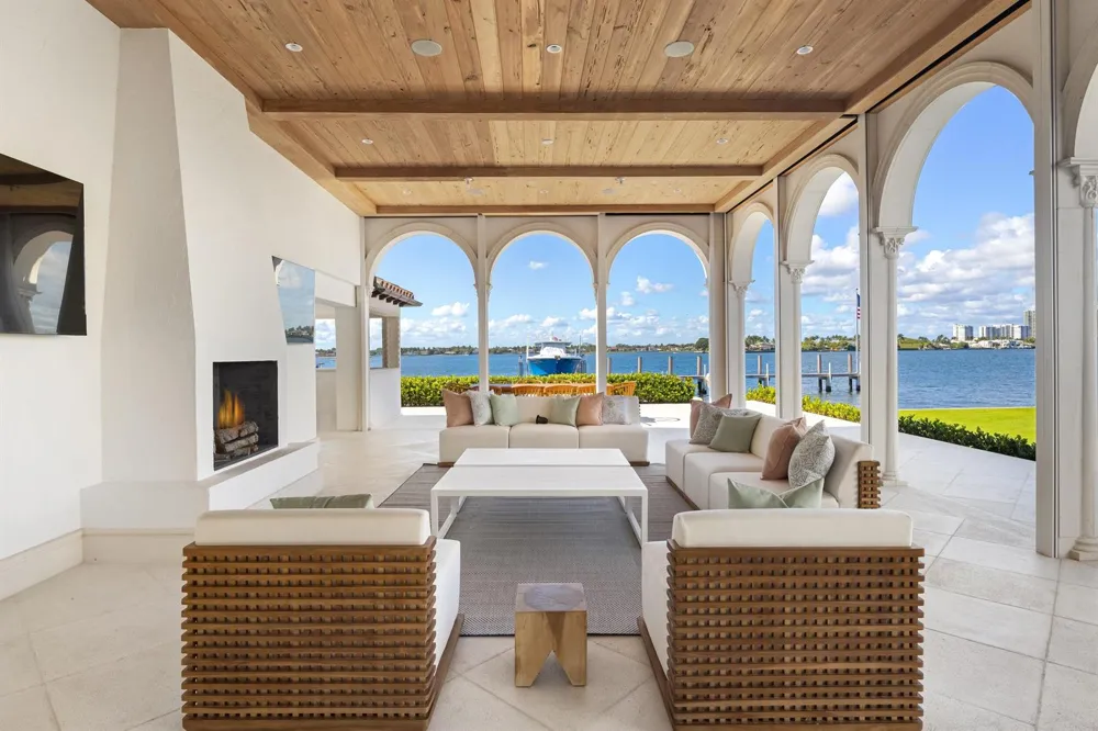 800 S County Road Palm Beach, FL 33480