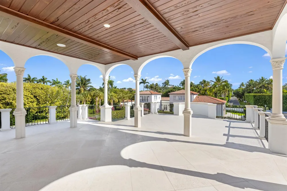 800 S County Road Palm Beach, FL 33480