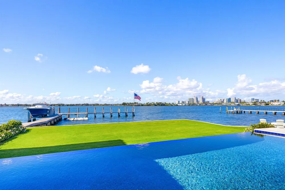 800 S County Road Palm Beach, FL 33480