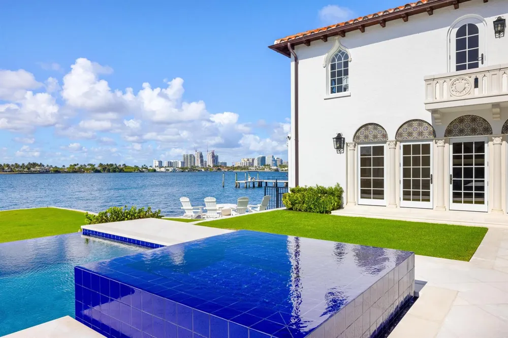 800 S County Road Palm Beach, FL 33480