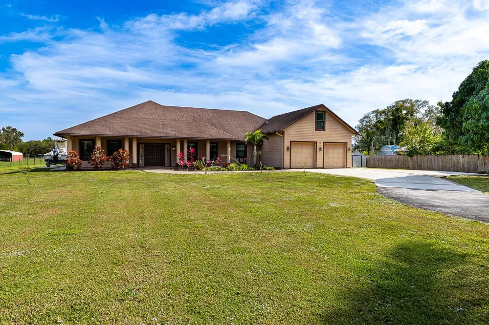 2774 Gentile Road Fort Pierce, FL 34945
