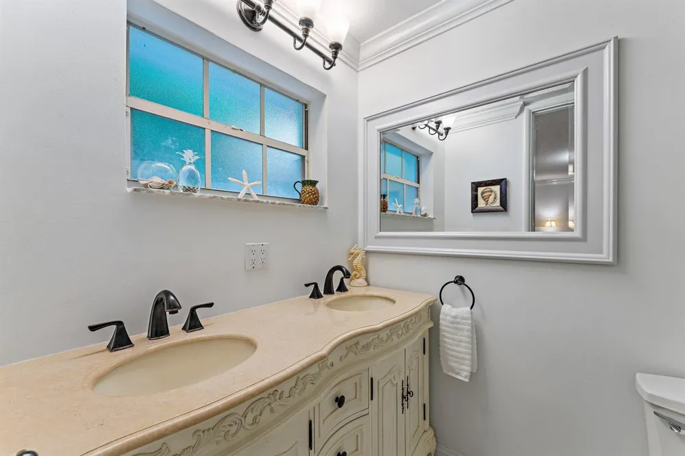 460 Sunrise Way Juno Beach, FL 33408
