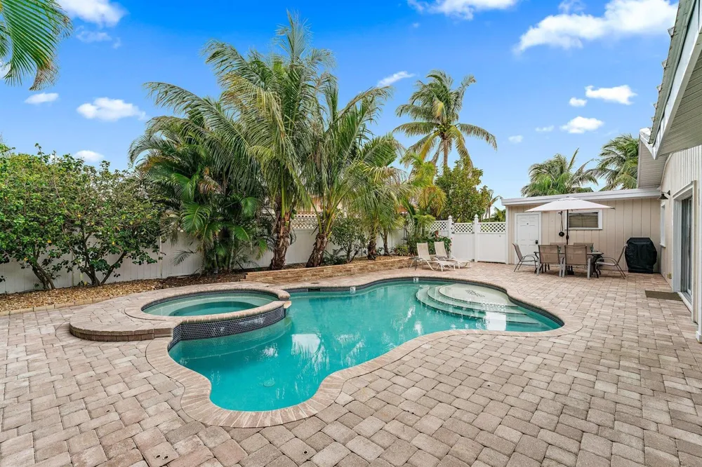 460 Sunrise Way Juno Beach, FL 33408