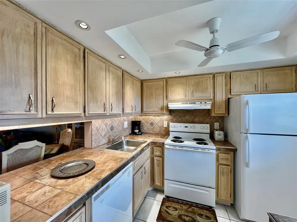 2800 NW 47th Terrace #106b Lauderdale Lakes, FL 33313