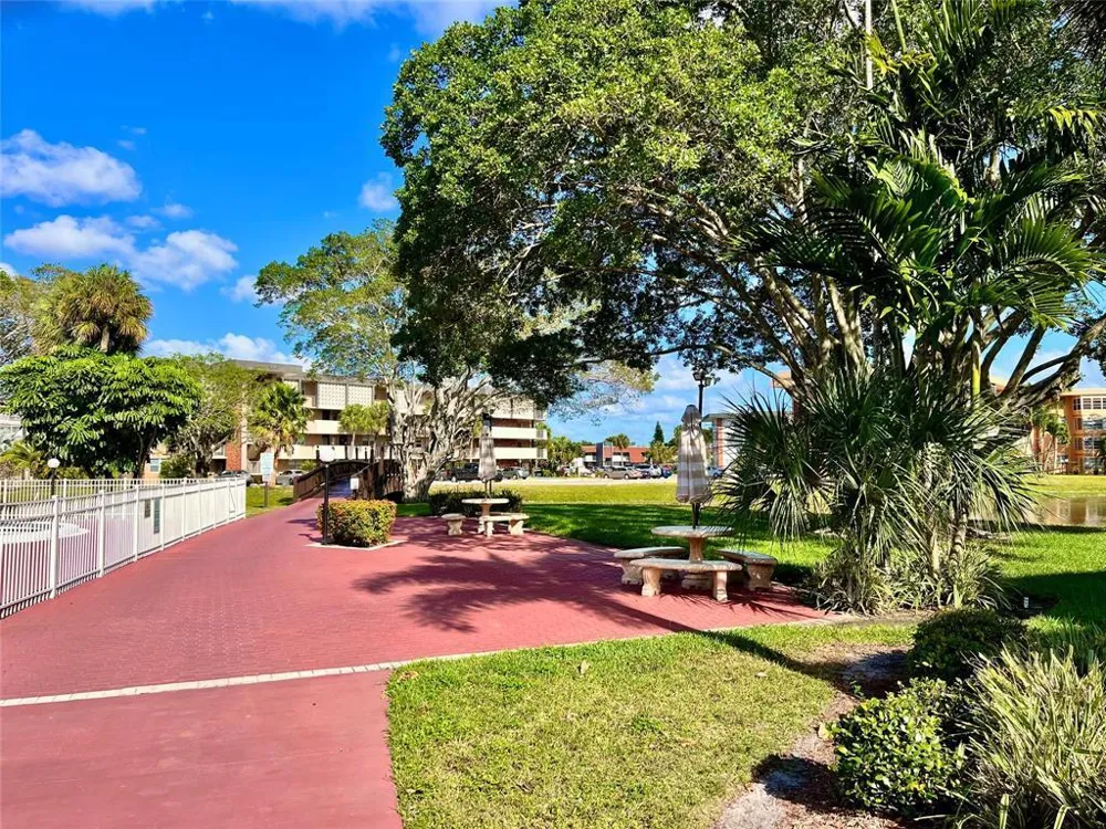 2800 NW 47th Terrace #106b Lauderdale Lakes, FL 33313