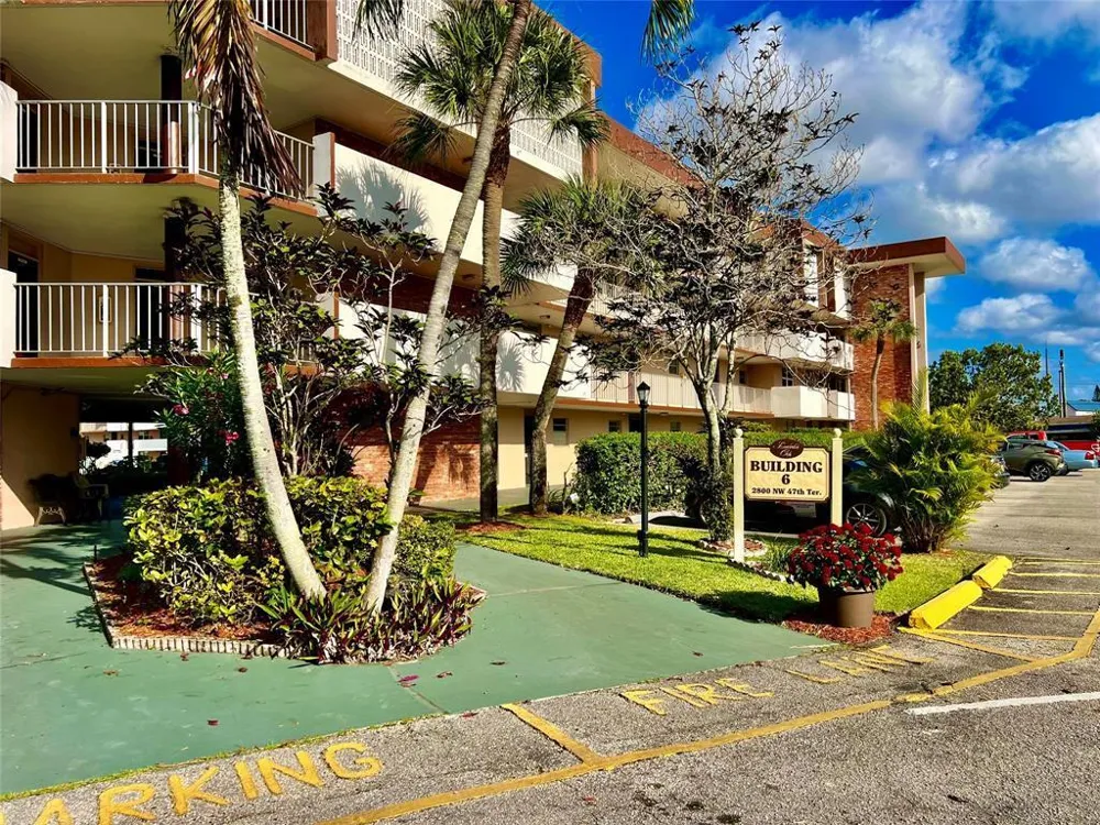 2800 NW 47th Terrace #106b Lauderdale Lakes, FL 33313