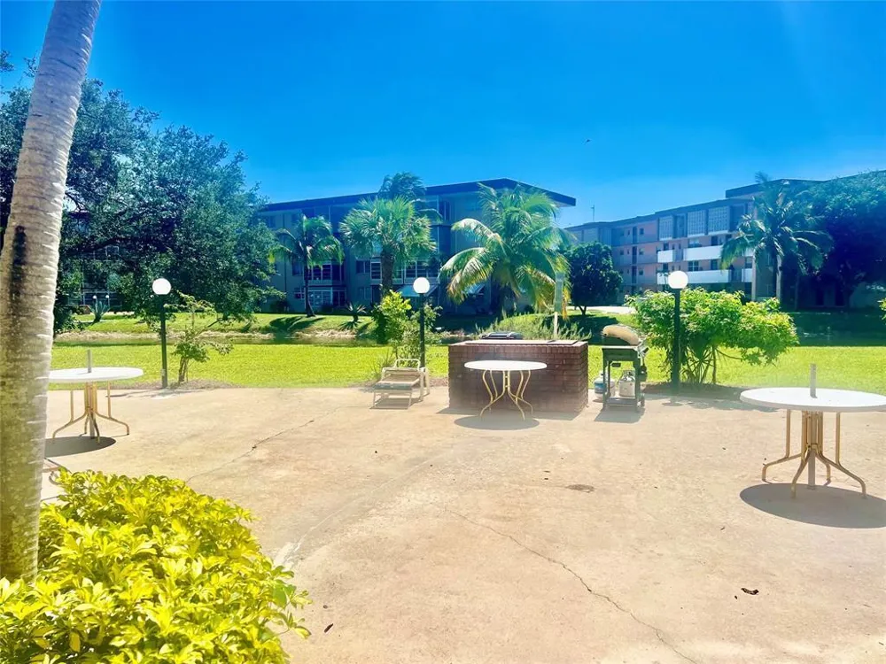 2800 NW 47th Terrace #106b Lauderdale Lakes, FL 33313
