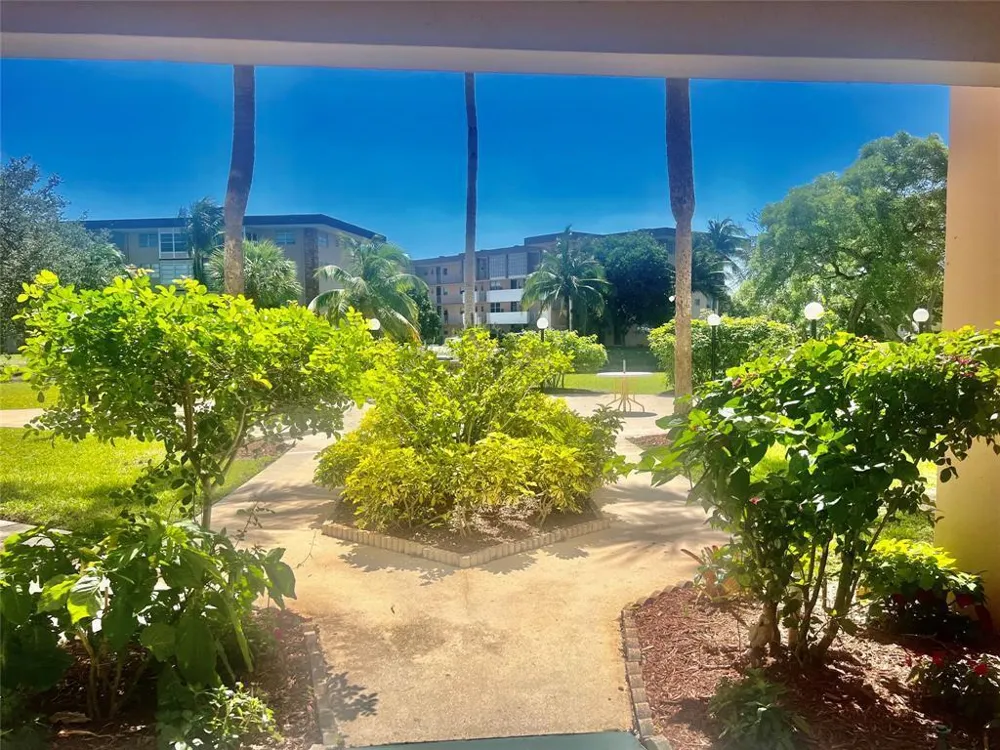 2800 NW 47th Terrace #106b Lauderdale Lakes, FL 33313