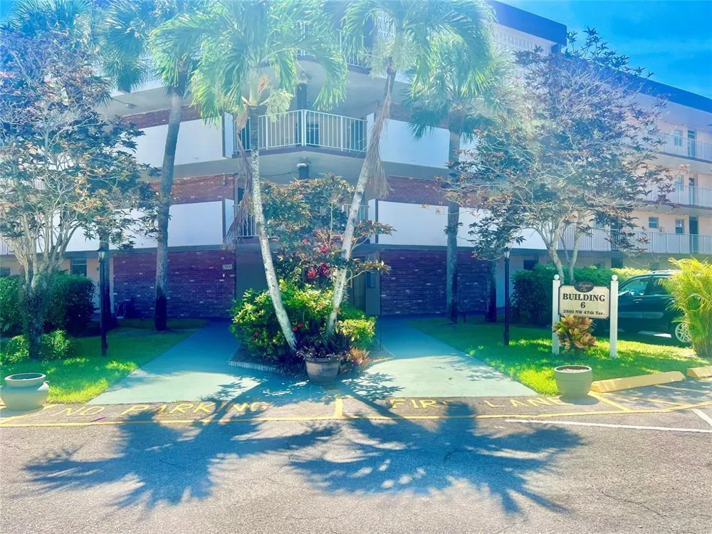 2800 NW 47th Terrace #106b Lauderdale Lakes, FL 33313