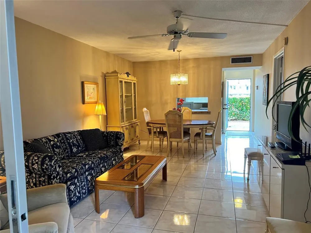2800 NW 47th Terrace #106b Lauderdale Lakes, FL 33313