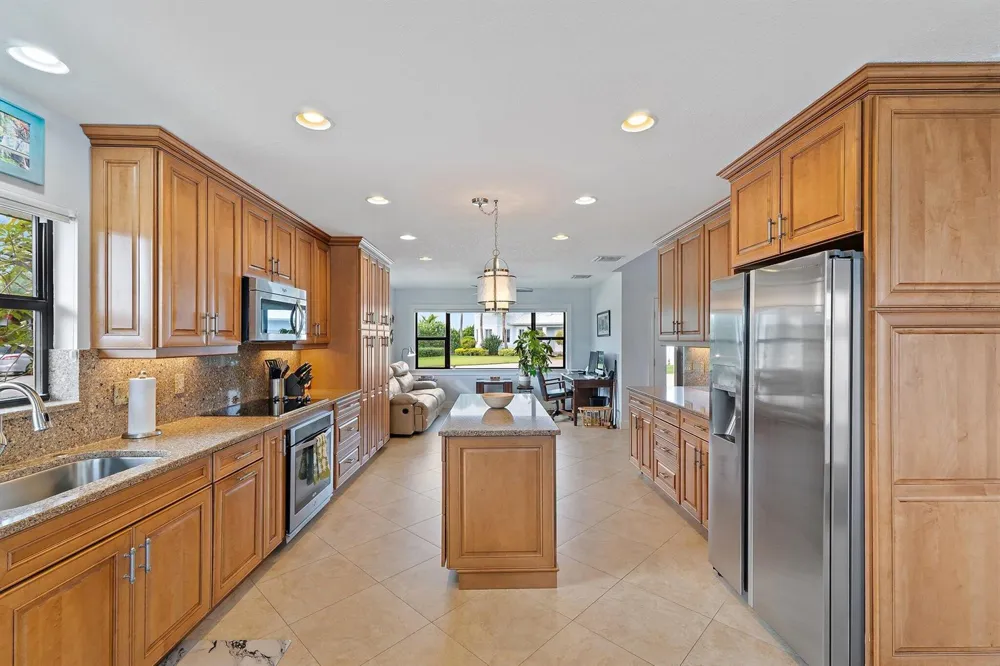 348 River Drive Tequesta, FL 33469