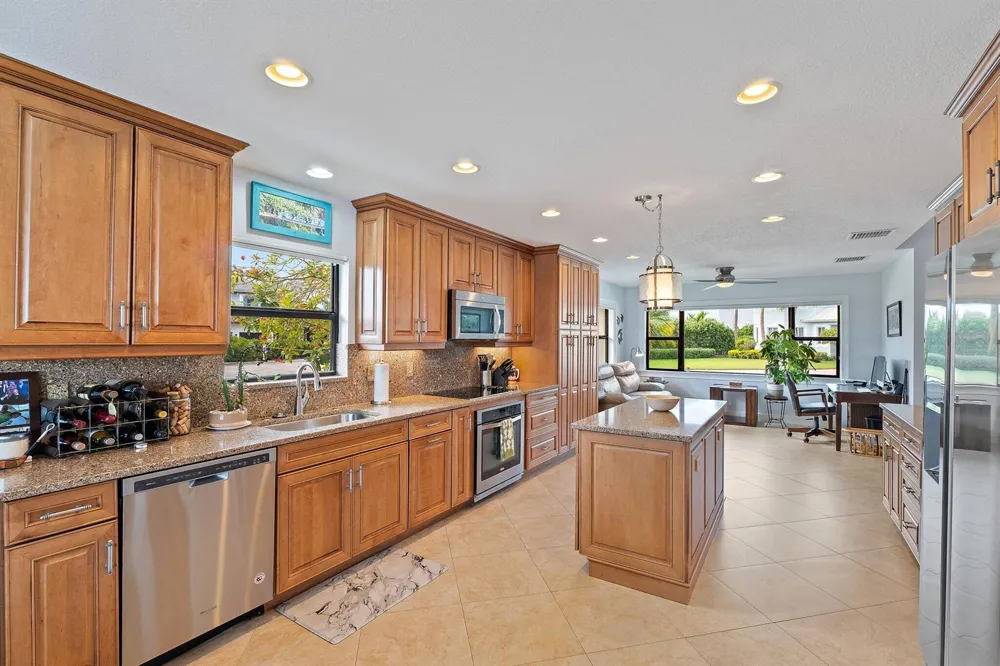 348 River Drive Tequesta, FL 33469