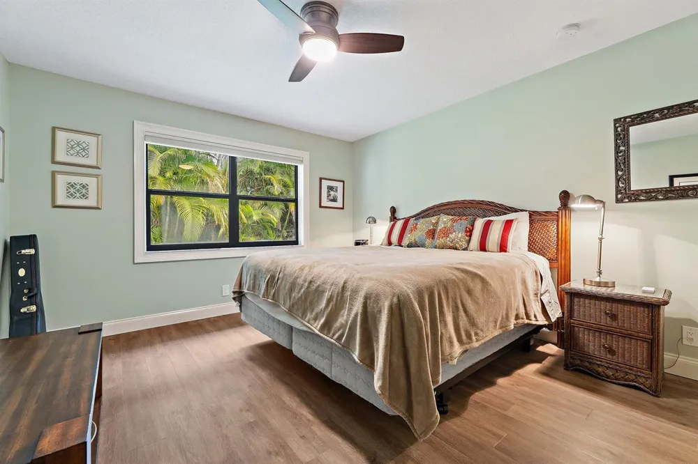 348 River Drive Tequesta, FL 33469