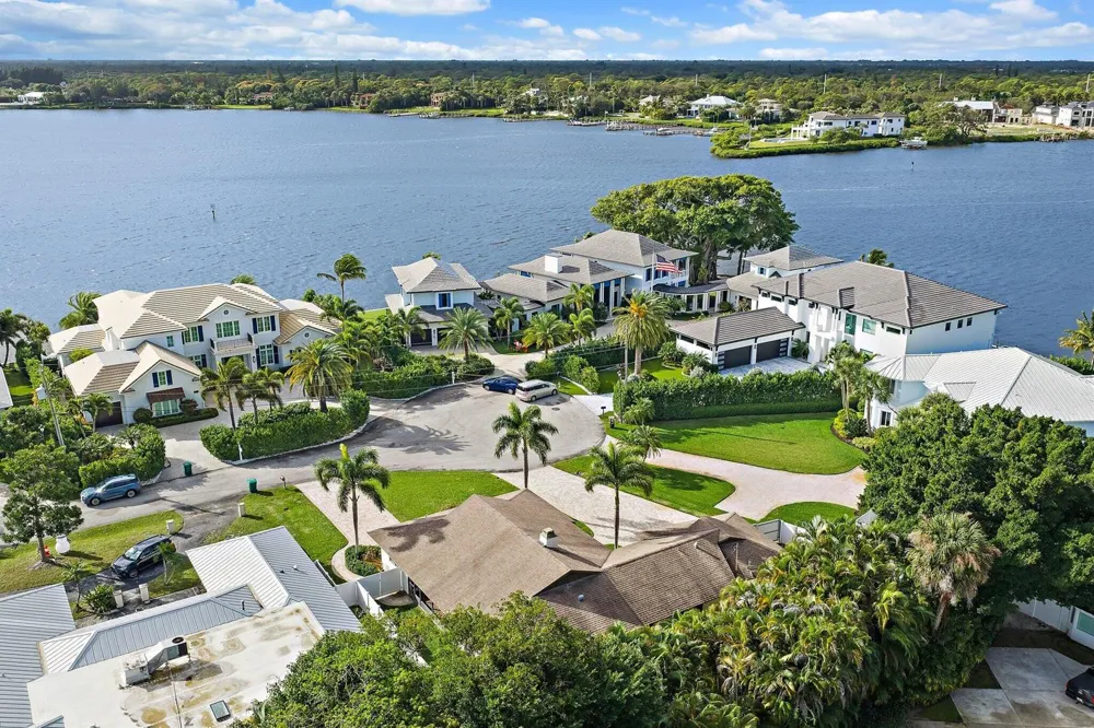 348 River Drive Tequesta, FL 33469