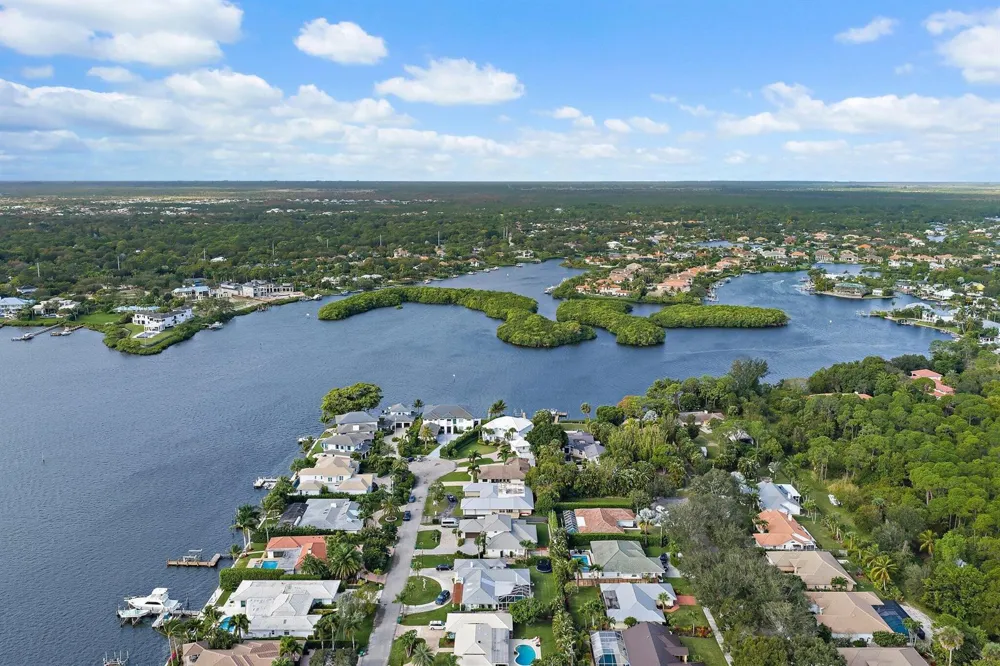 348 River Drive Tequesta, FL 33469