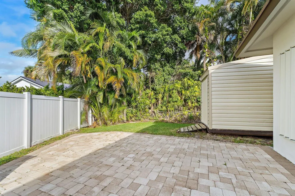348 River Drive Tequesta, FL 33469