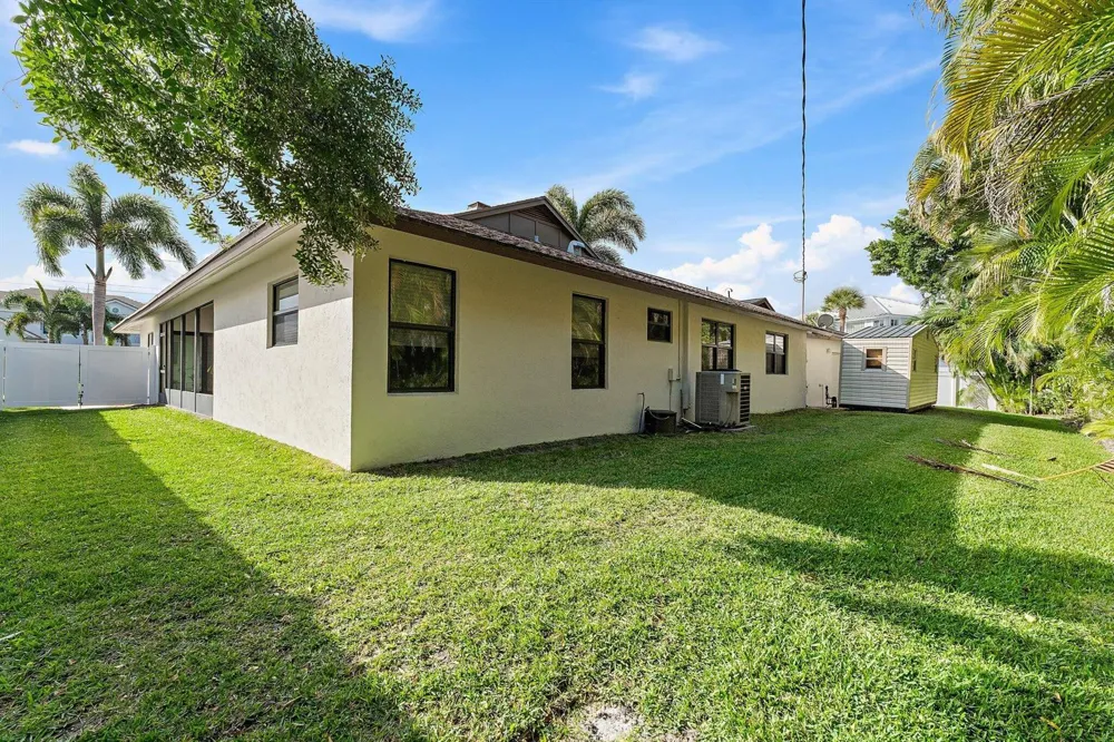 348 River Drive Tequesta, FL 33469