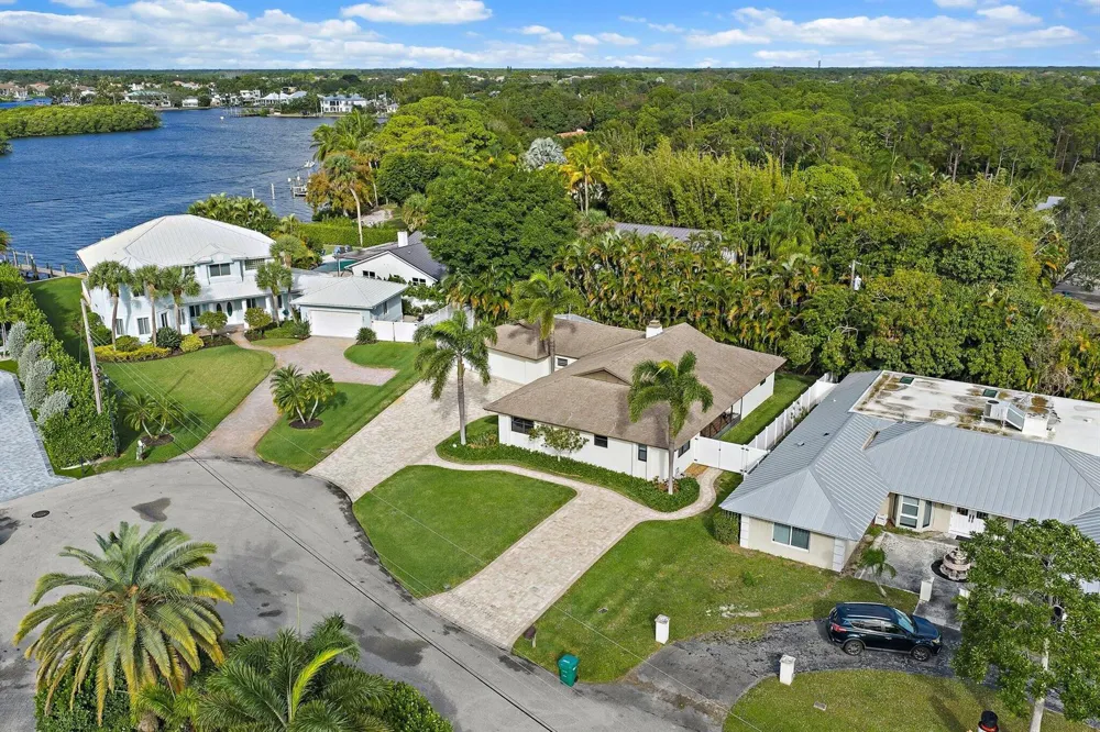 348 River Drive Tequesta, FL 33469