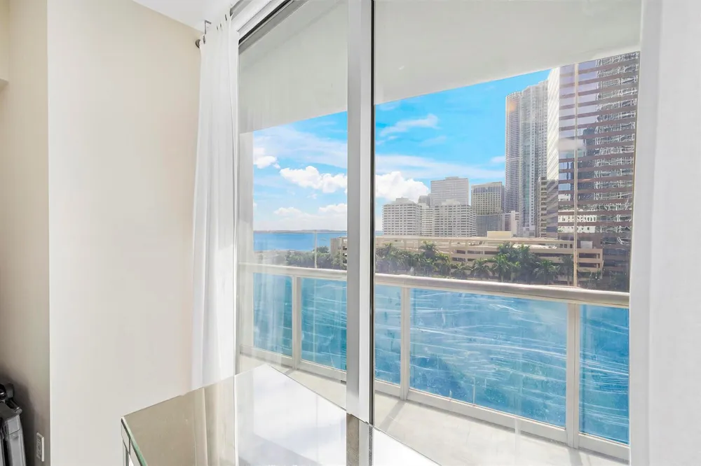 495 Brickell Avenue #911 Miami, FL 33131
