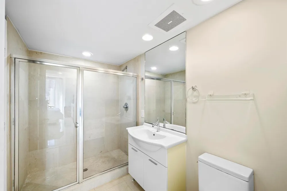 495 Brickell Avenue #911 Miami, FL 33131