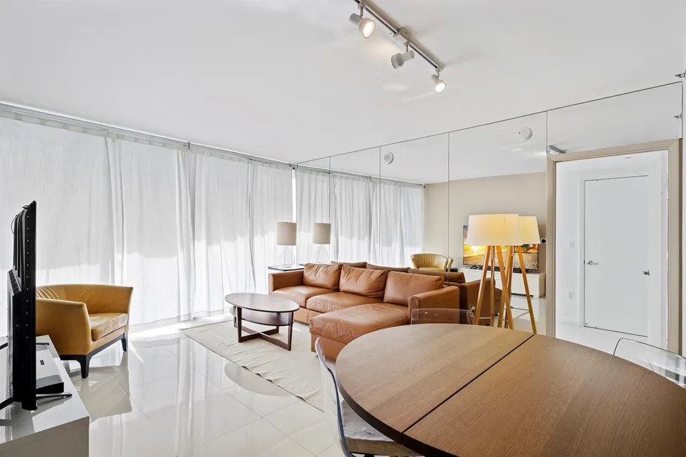 495 Brickell Avenue #911 Miami, FL 33131