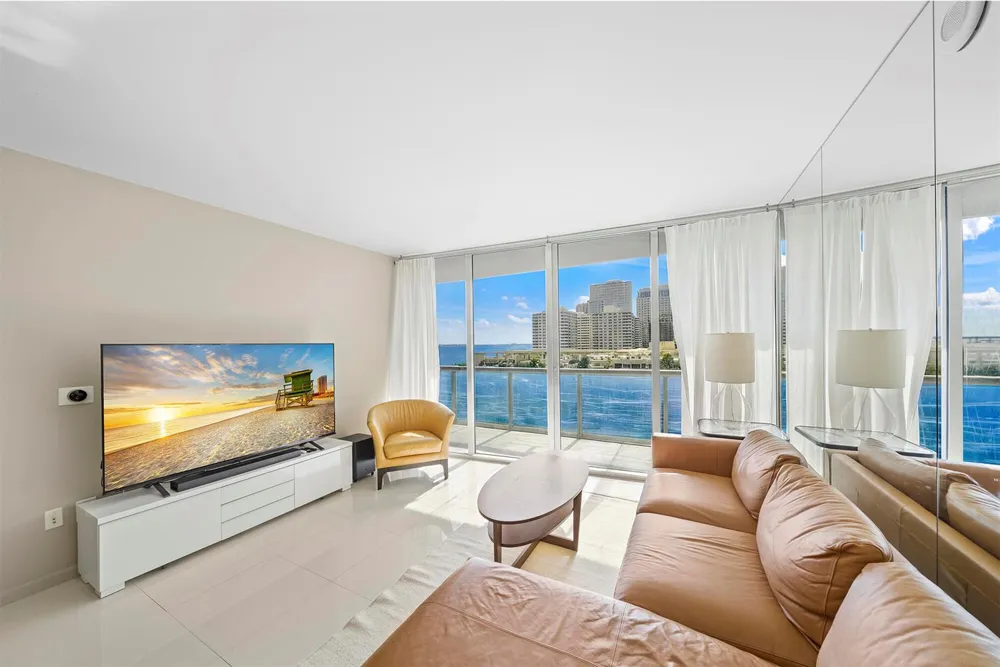 495 Brickell Avenue #911 Miami, FL 33131