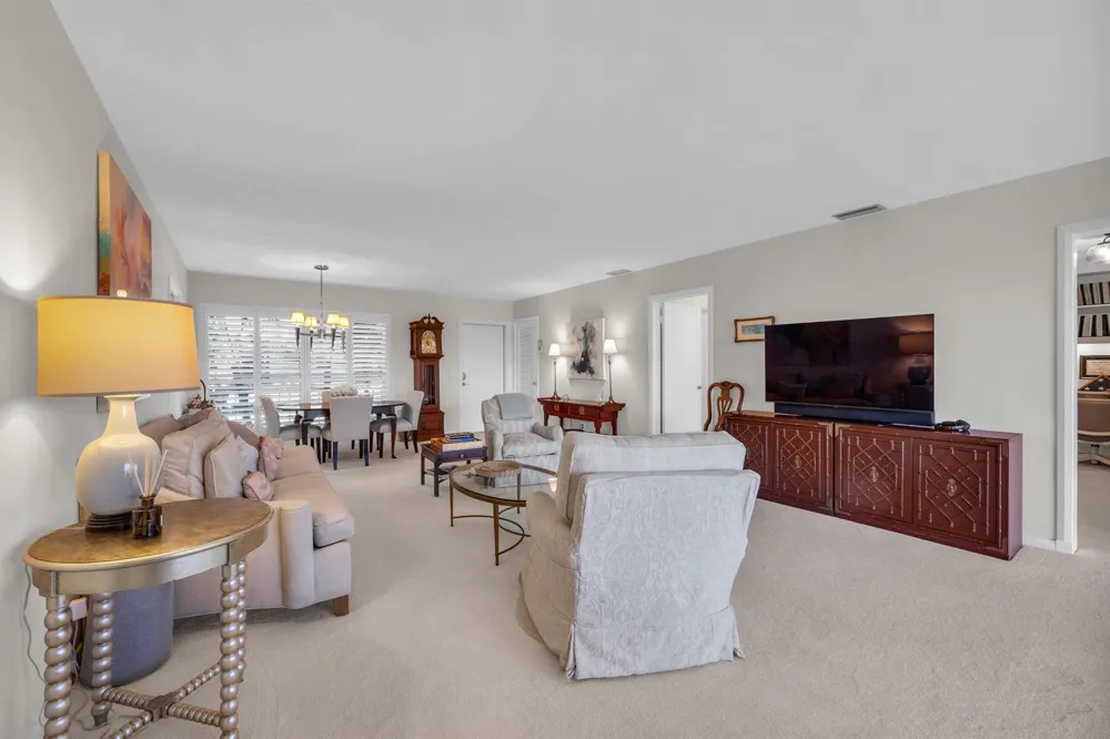 4 SE Turtle Creek Drive #E Jupiter, FL 33469