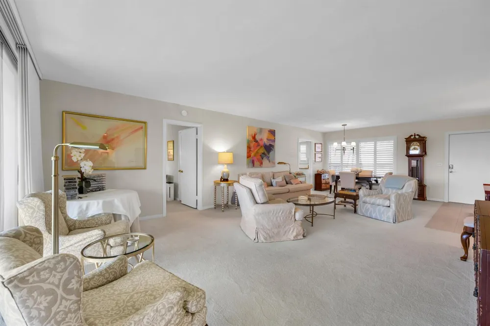 4 SE Turtle Creek Drive #E Jupiter, FL 33469
