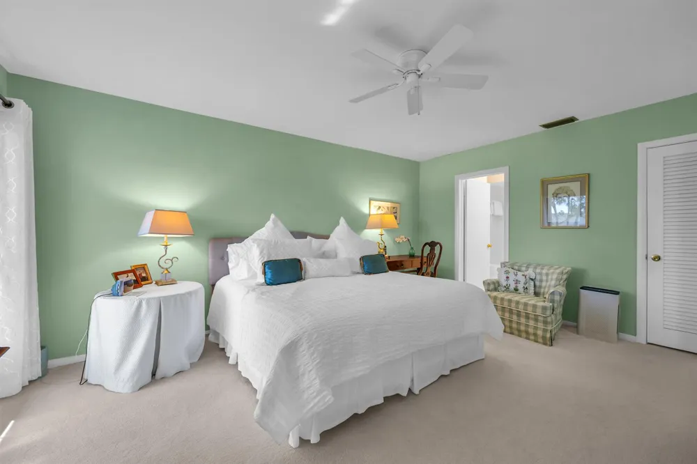 4 SE Turtle Creek Drive #E Jupiter, FL 33469