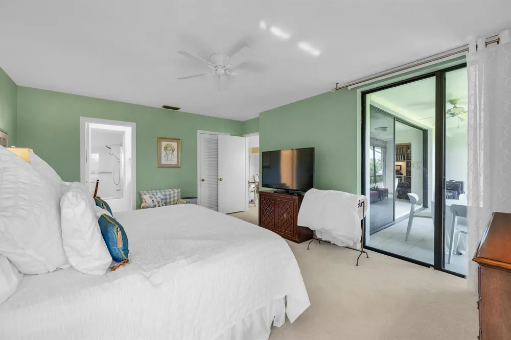 4 SE Turtle Creek Drive #E Jupiter, FL 33469