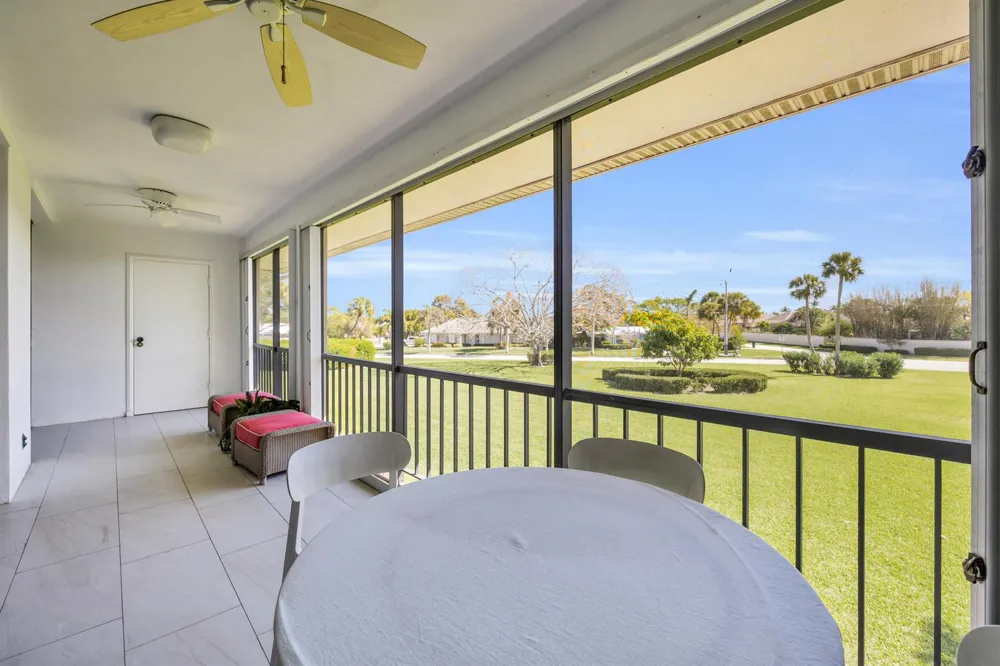 4 SE Turtle Creek Drive #E Jupiter, FL 33469