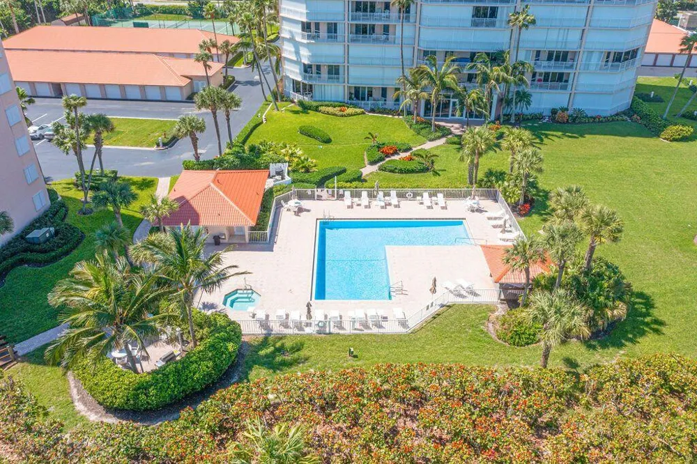 3870 Highway A1a #304 Hutchinson Island, FL 34949