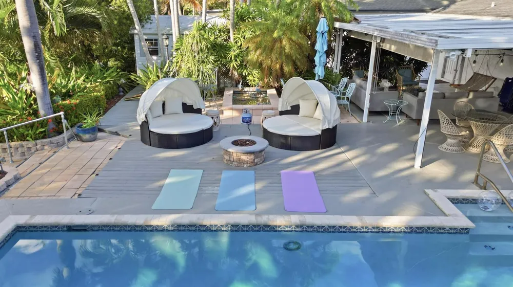 1905 Meadow Court Palm Springs, FL 33406