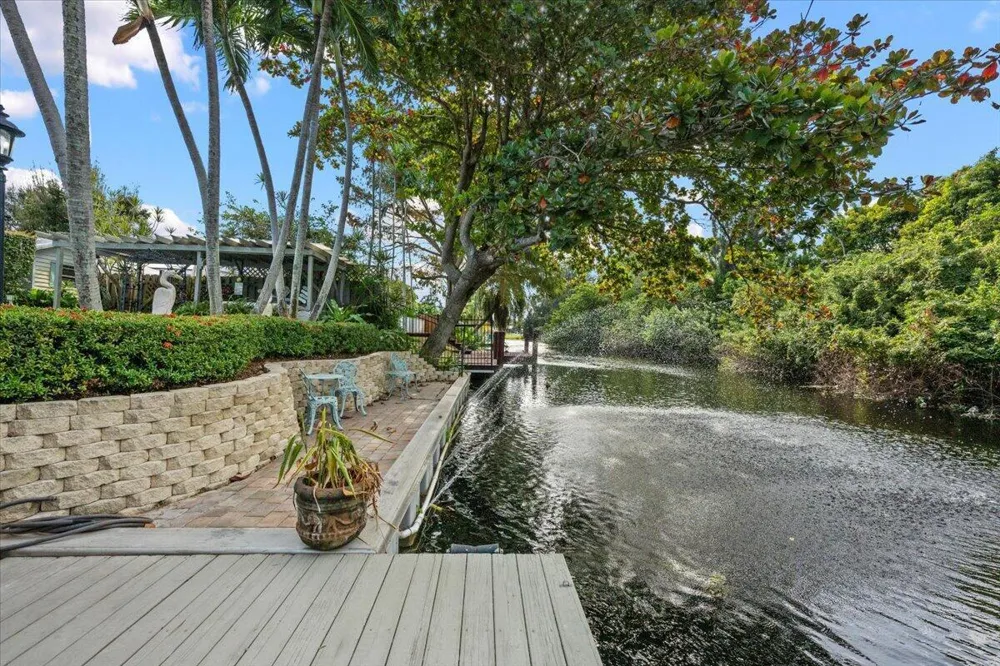 1905 Meadow Court Palm Springs, FL 33406