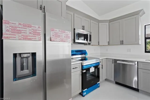 1213 NW 22nd Place Cape Coral, FL 33993