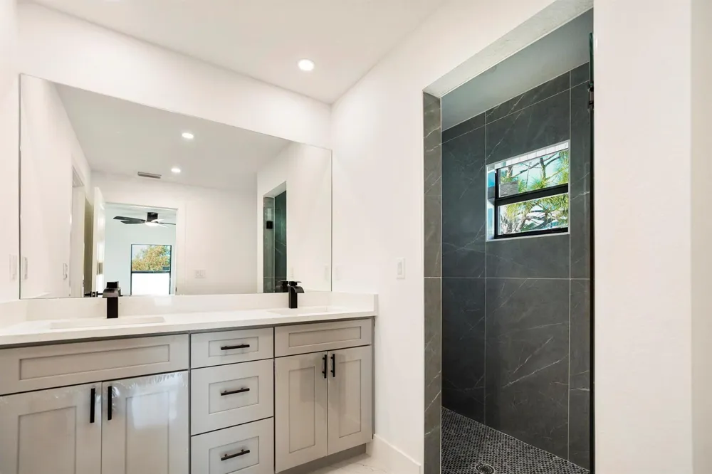 1213 NW 22nd Place Cape Coral, FL 33993