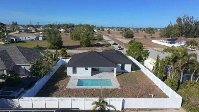 1213 NW 22nd Place Cape Coral, FL 33993