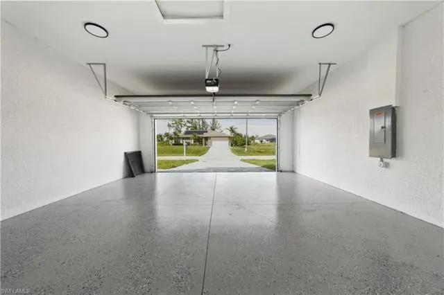 1213 NW 22nd Place Cape Coral, FL 33993